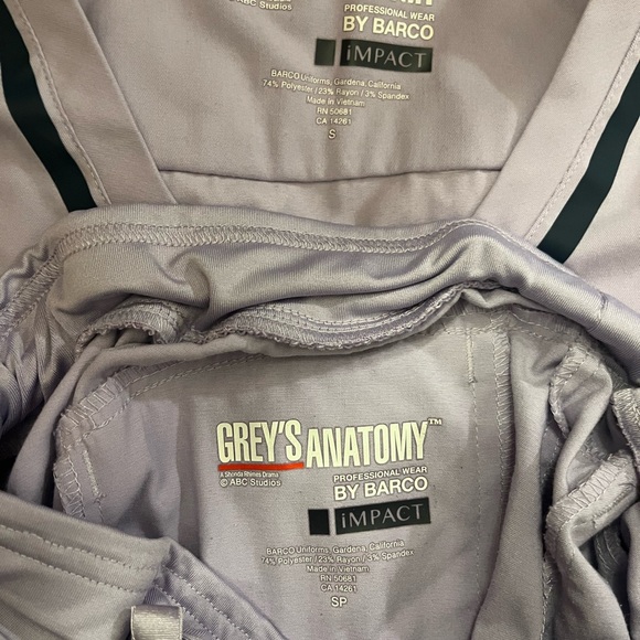 Greys Anatomy Barco Scrub set - Picture 2 of 7
